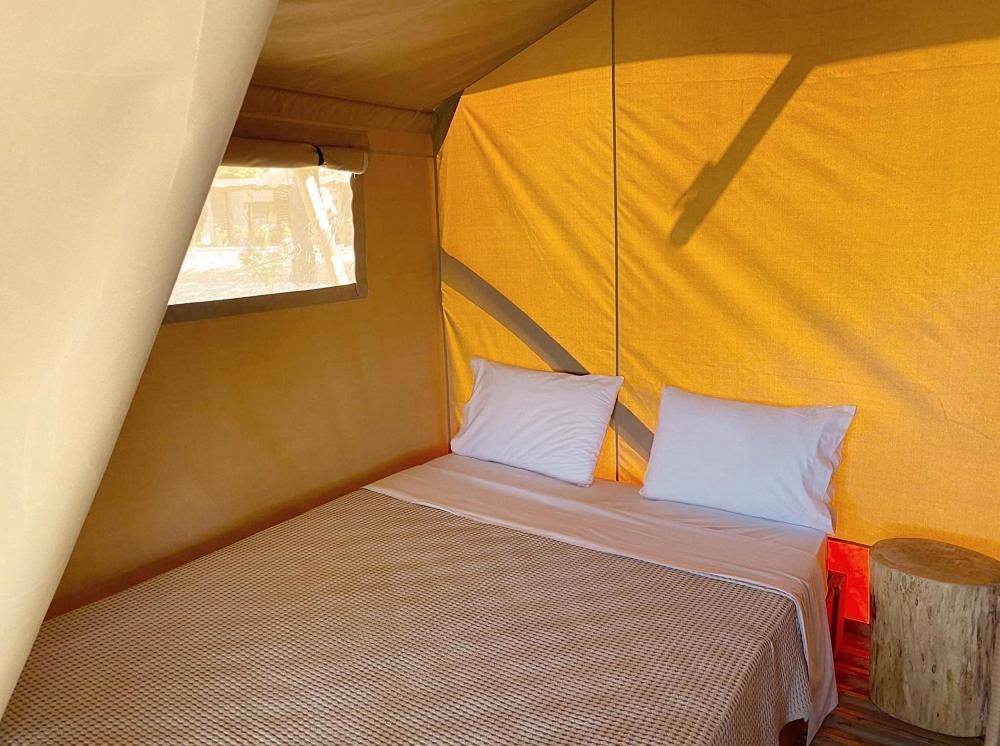 Mareleon Camping Ofrínion Eksteriør billede